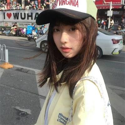 请别相信她